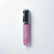 YVCOS Lipgloss aplicación labios acabado luminoso brillo maquillaje panameño comprar en NAZ Beauty Shop Panama