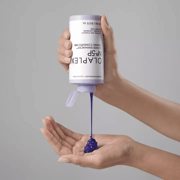 OLAPLEX No.5 Blonde Enhancer Toning Conditioner