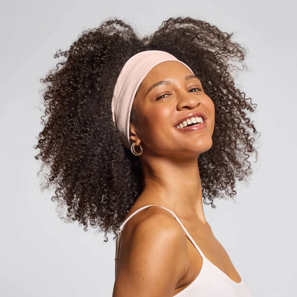 501628-RecycledFabricActiveHeadbands-3pc-Hair-Rosewood-Model-1280x1280px.webp