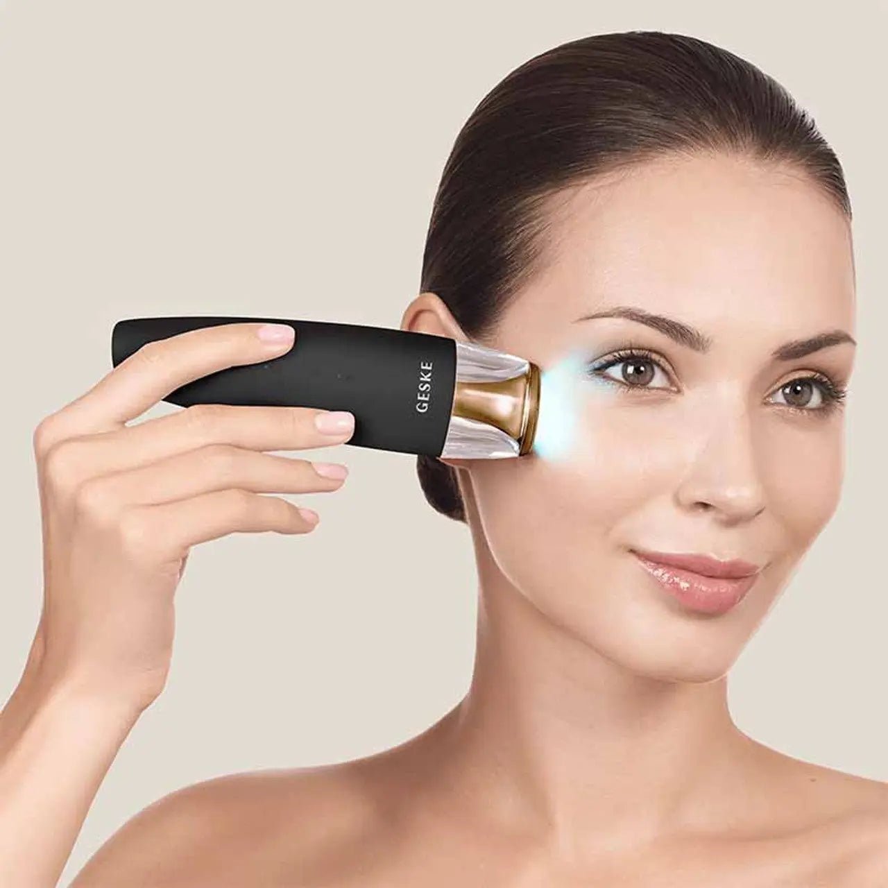 GESKE SmartAppGuided ™ Anti-Aging Skin Renewer | 9 in 1 NAZ Beauty Shop Panama