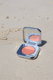 YVCOS Blush Besitos de Verano rubor facial tono coral natural maquillaje panameño comprar en NAZ Beauty Shop Panama