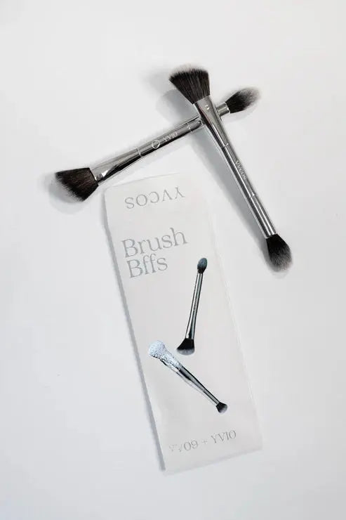 YVCOS Brush BFF set de 2 brochas de maquillaje esenciales marca panameña comprar en Panamá comprar en NAZ Beauty Shop Panama
