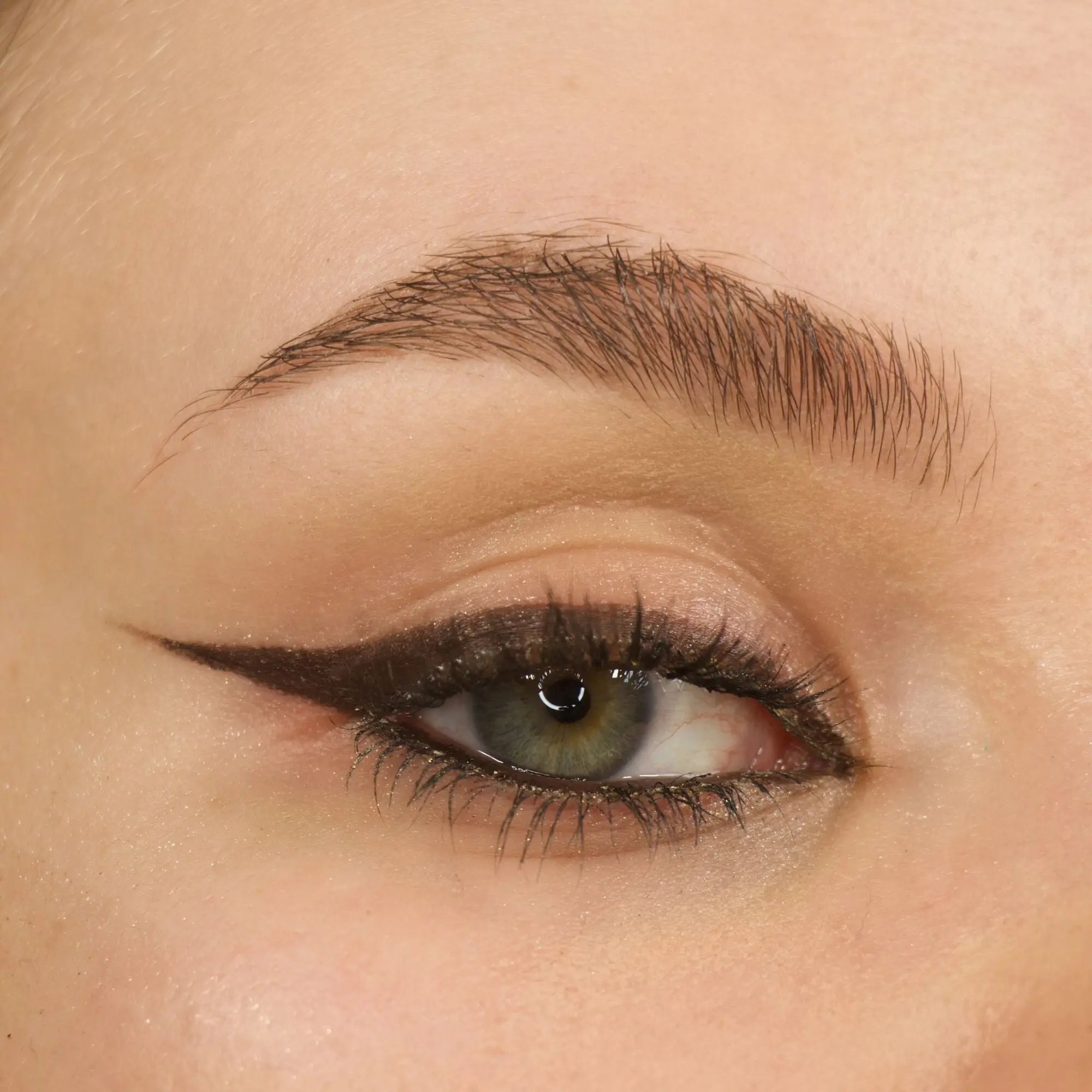 REVOLUTION Stream Water Eyeliner Pencil Brown NAZ Beauty Shop Panama