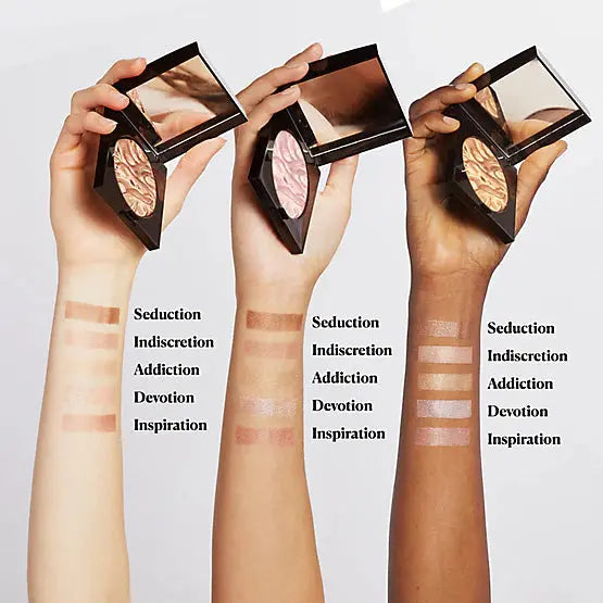 LAURA MERCIER Face Illuminator Highlighting Powder NAZ Beauty Shop Panama