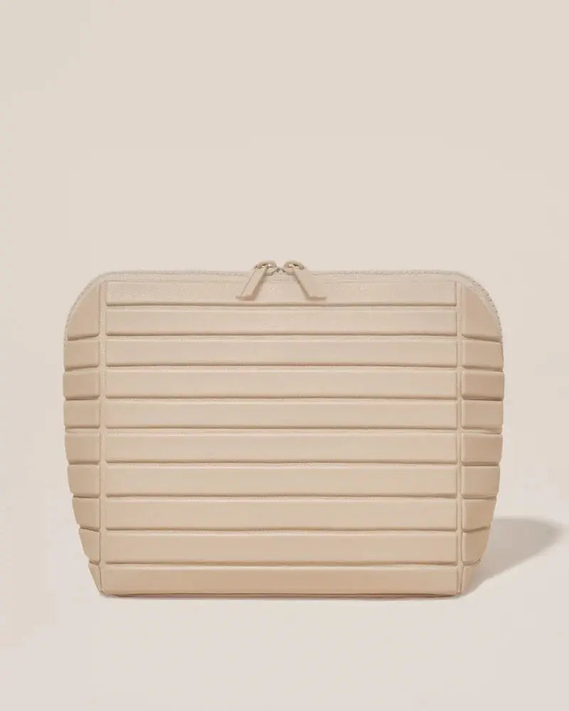 PARALLELLE The Bisque Traveller NAZ Beauty Shop Panama