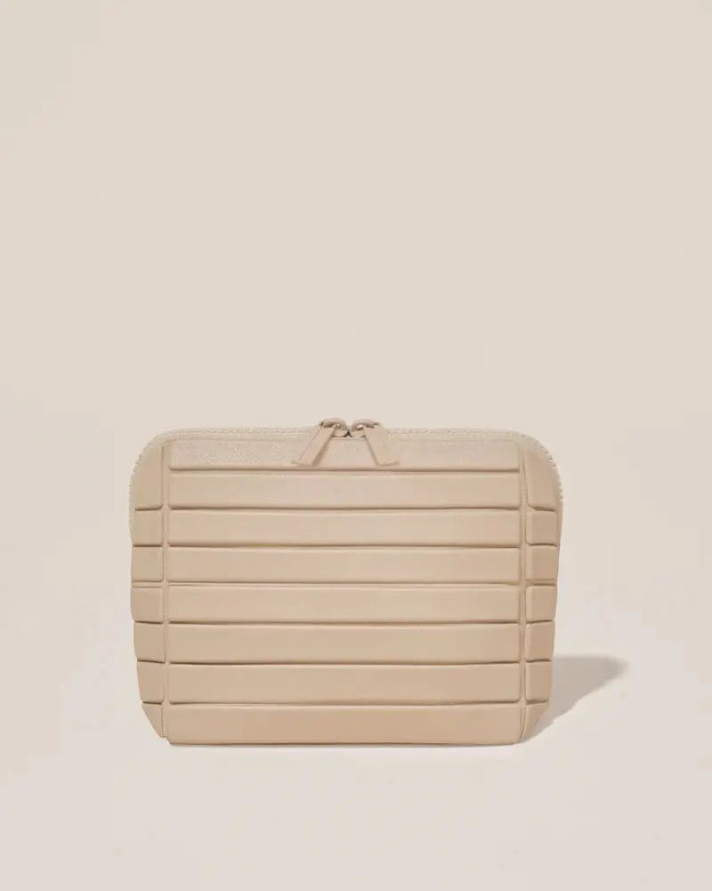 PARALLELLE The Bisque Traveller NAZ Beauty Shop Panama