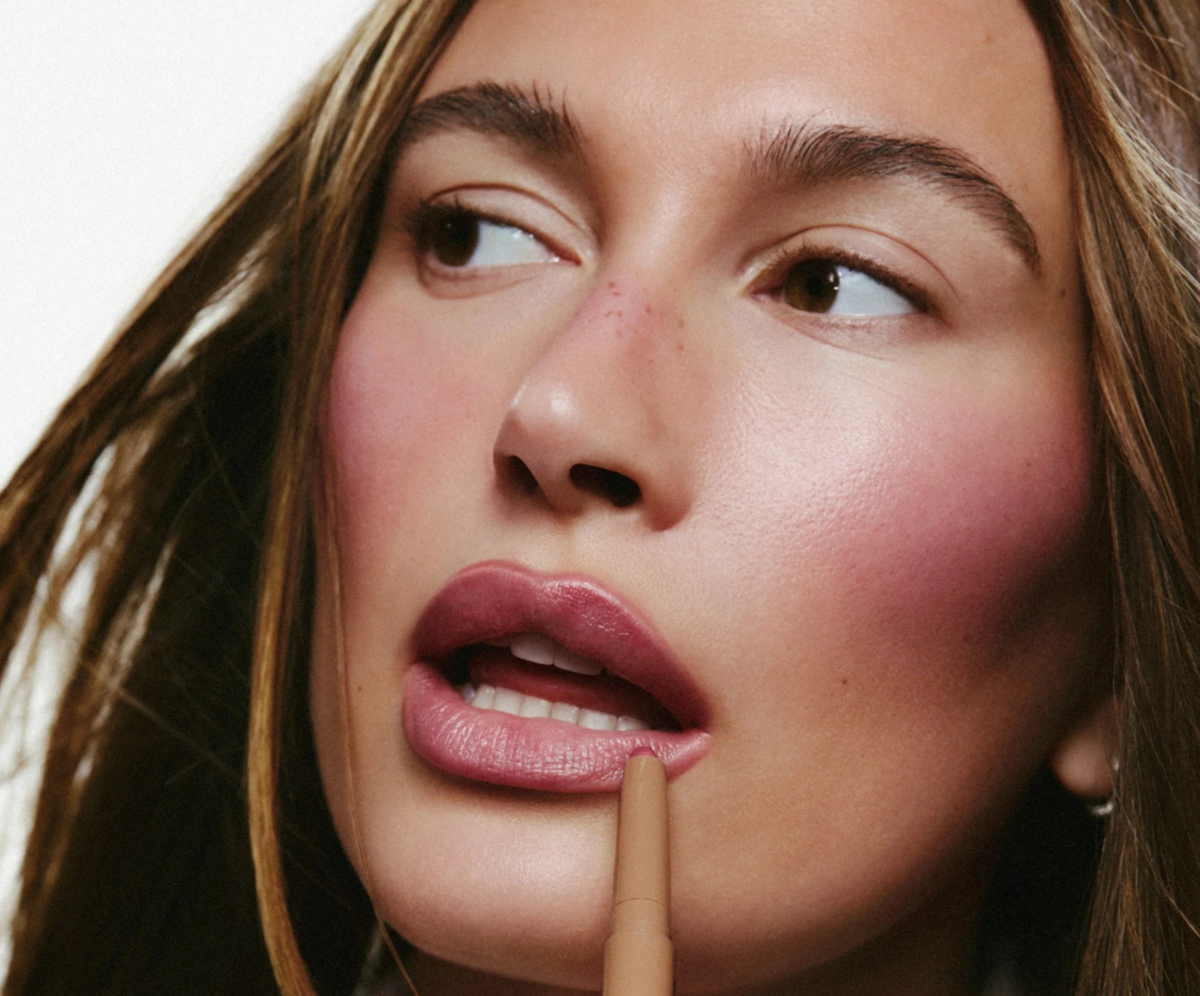RHODE Lip Shape Tonos Disponibles Piel Labios Definidos en Panamá — NAZ Beauty Shop