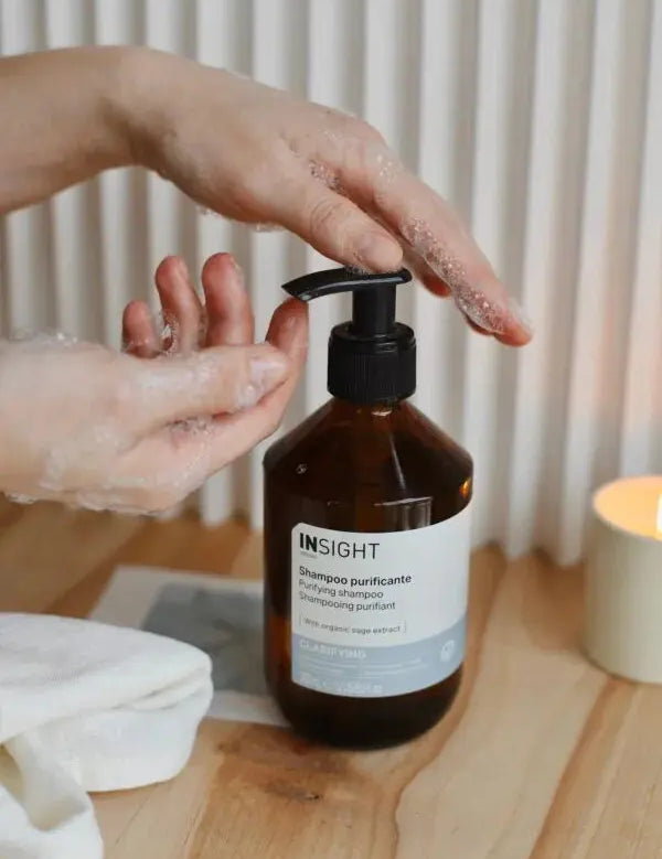 INSIGHT Clarifying Shampoo Limpieza Profunda Sin Residuos Italia en Panamá — NAZ Beauty Shop